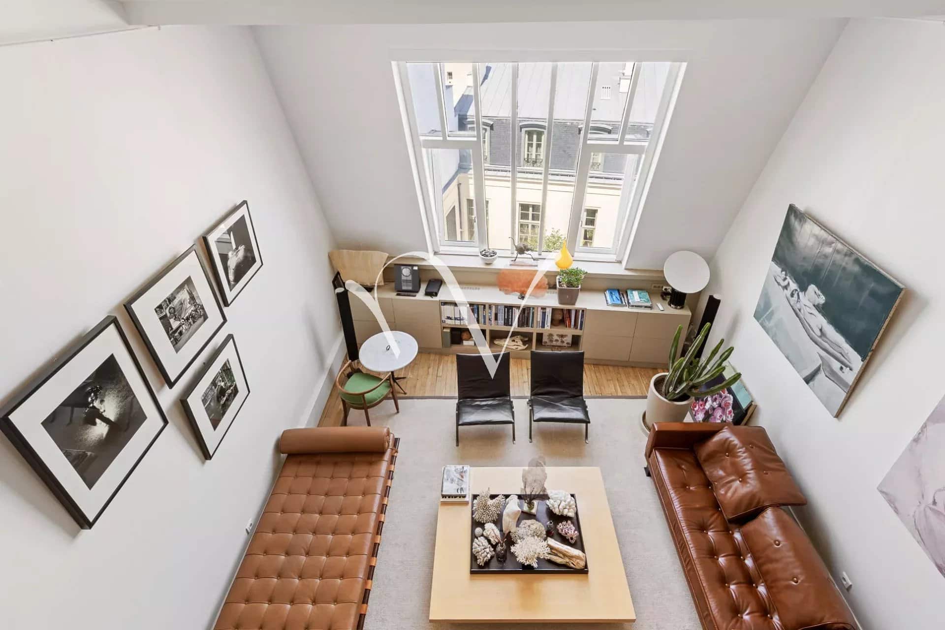 Atelier d&rsquo;artiste dernier étage à vendre au coeur du Faubourg St Germain – Paris 7e