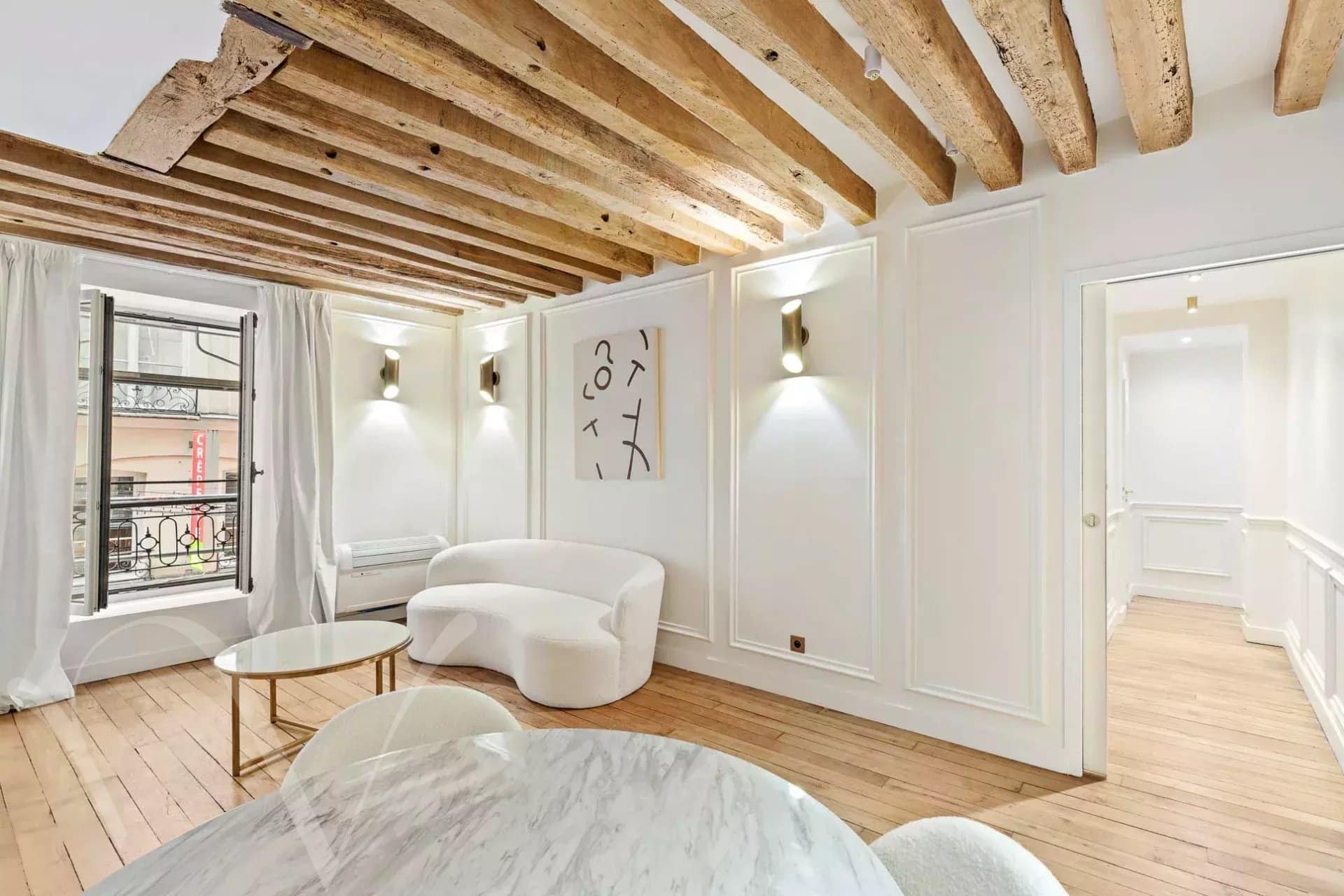 Quai Saint Michel face à la Cathédrale Notre Dame