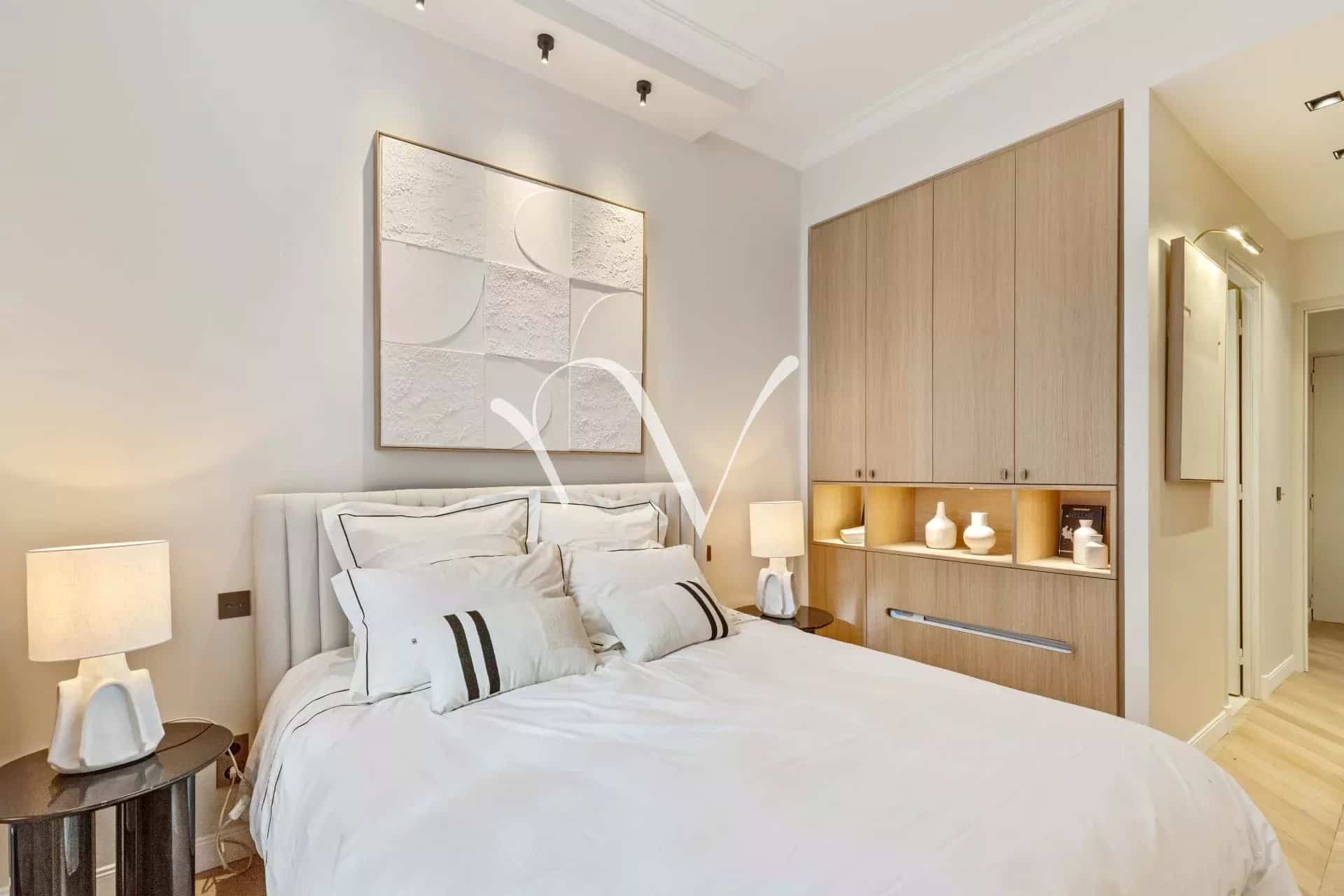 Pied-à-terre  à vendre  Paris 75006 – parfait état