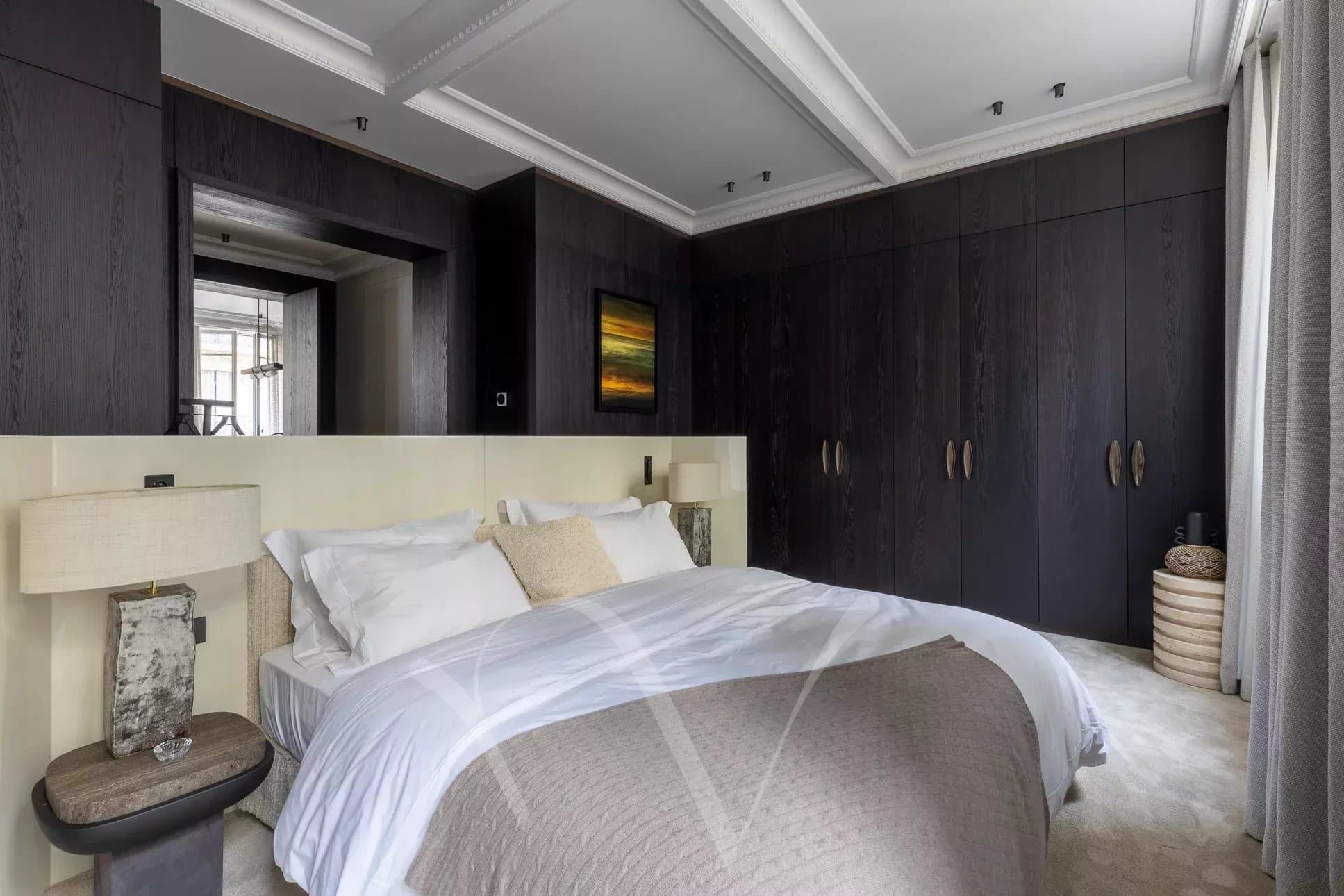 Luxueux appartement au cœur de Paris 8e Triangle d&rsquo;or 3 chambres