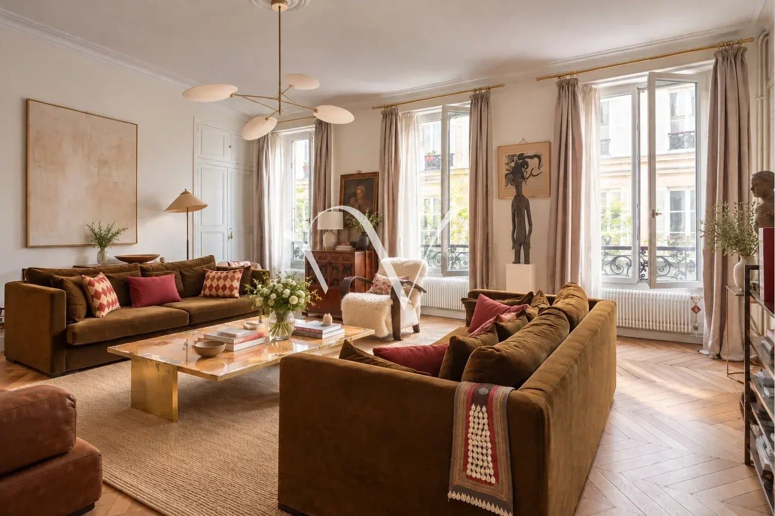 Appartement à vendre rue Barbet de Jouy, proche du Bon Marché – 7e