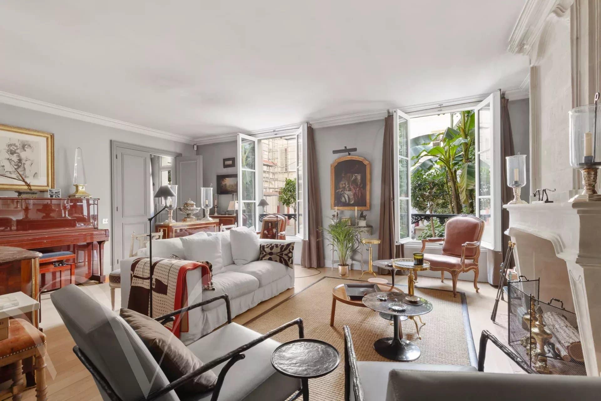 Rare maison à vendre au calme absolu – 4 chambres – quartier Bac St Germain –  Paris 75007