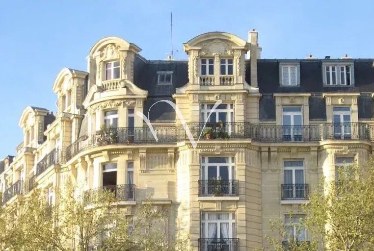 Appartement de réception au coeur du quartier Saint Thomas d&rsquo;Aquin