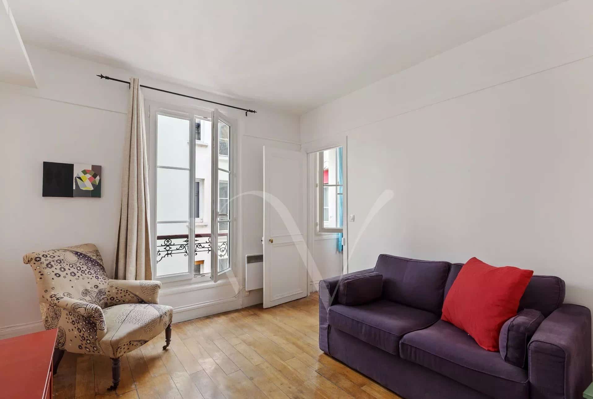 Appartement à vendre métro Vaneau, charme et calme absolu 75007