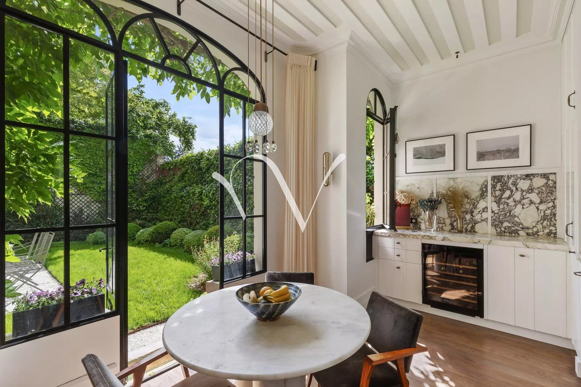 Bel appartement familial avec jardin
