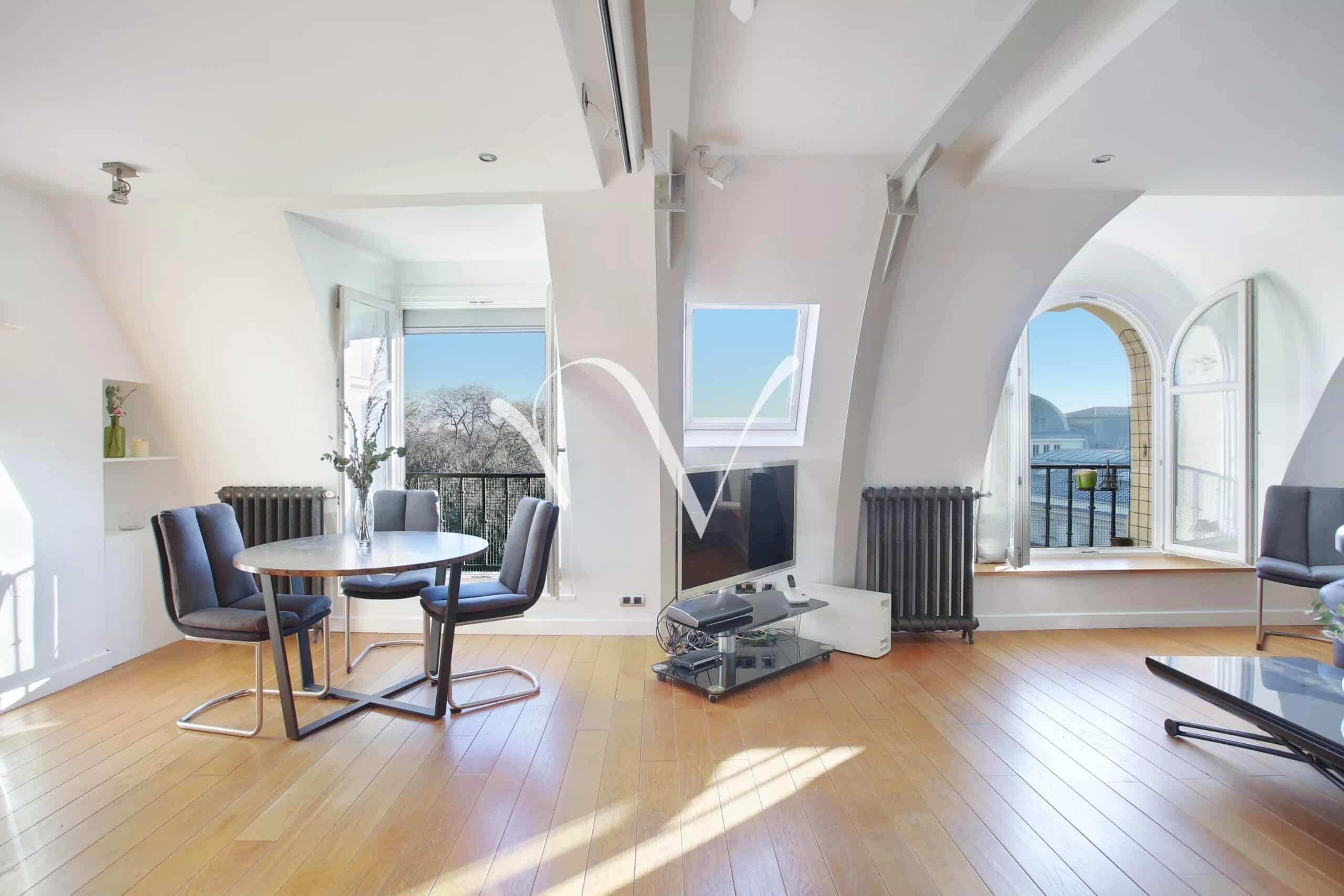 A louer bel appartement rénové avec vue