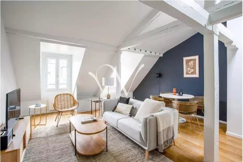 A vendre appartement rue Bonaparte, Saint Sulpice.