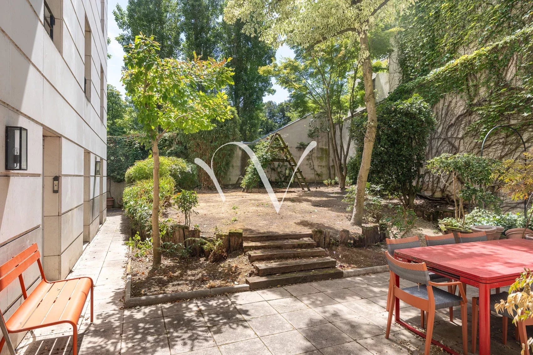 Appartement à vendre au jardin de l&rsquo;Observatoire avec jardin et cinq chambres