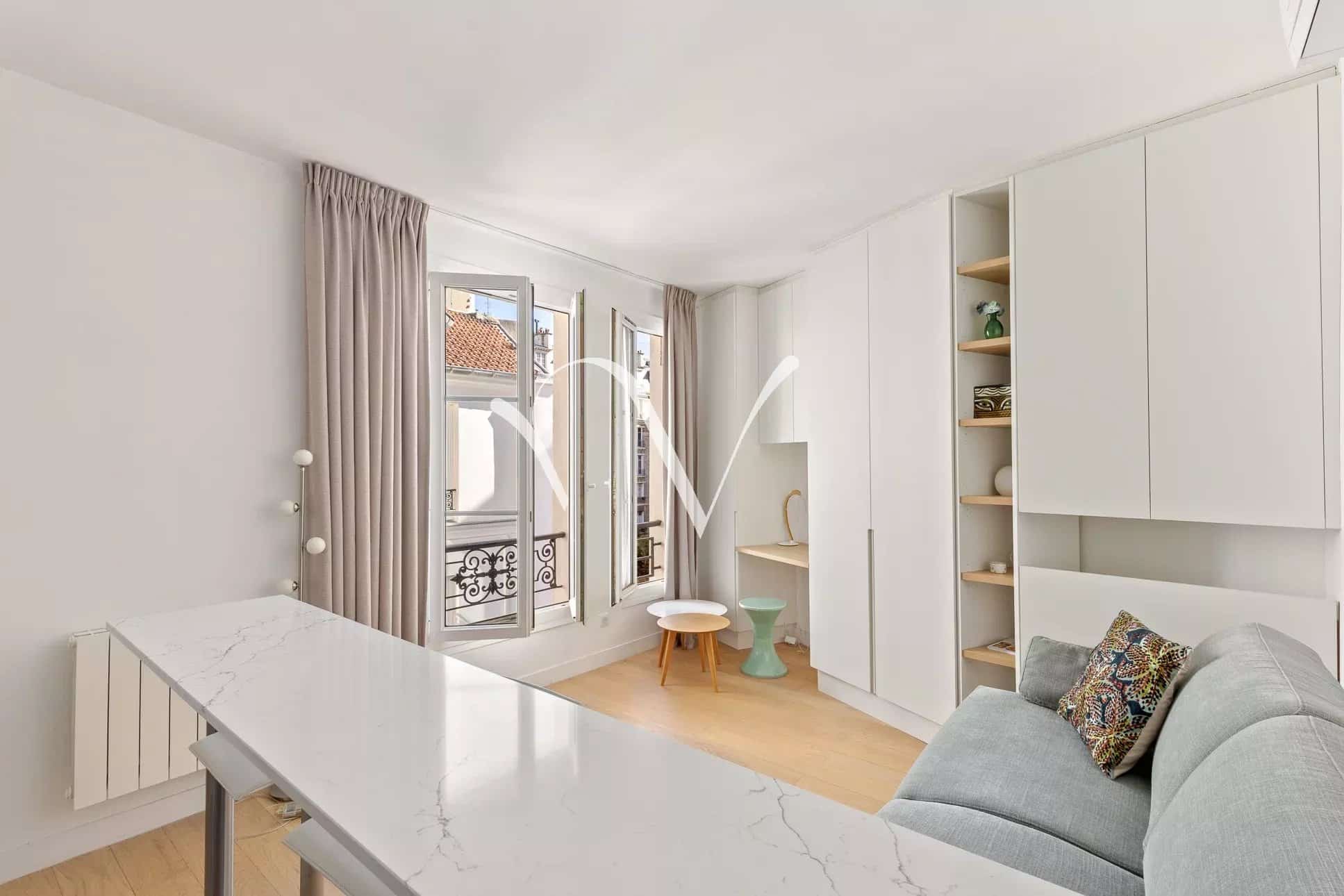 Studio climatisé à vendre à Montparnasse